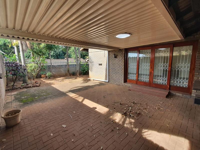 2 Bedroom Property for Sale in Sunningdale KwaZulu-Natal