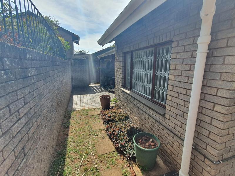 2 Bedroom Property for Sale in Sunningdale KwaZulu-Natal