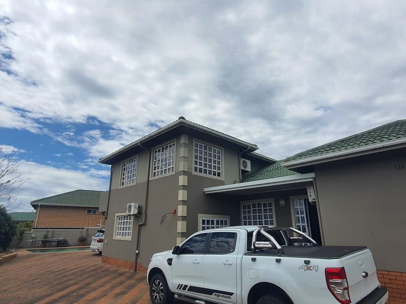 4 Bedroom Property for Sale in Sunningdale KwaZulu-Natal