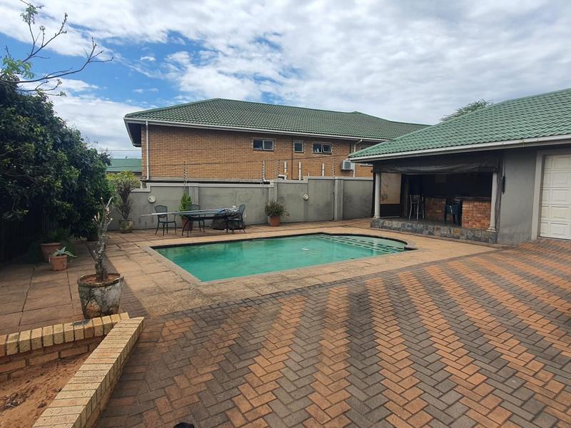 4 Bedroom Property for Sale in Sunningdale KwaZulu-Natal