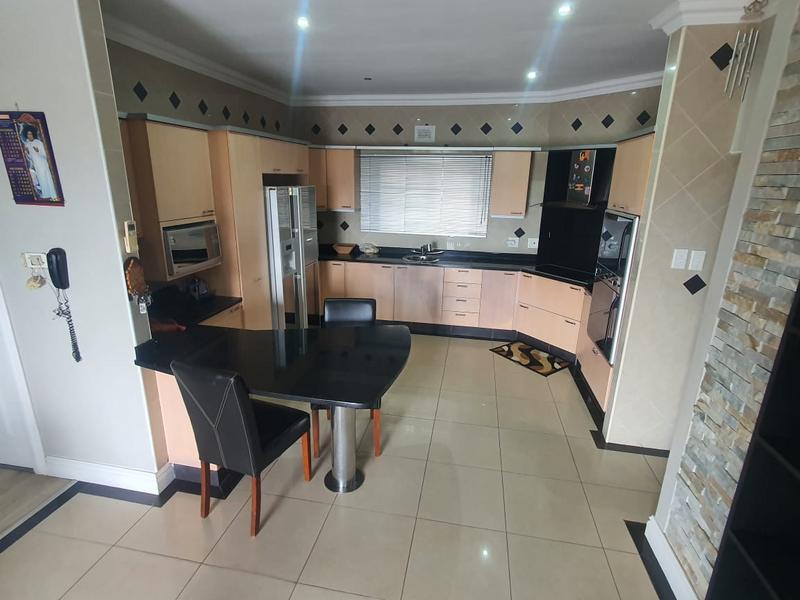 4 Bedroom Property for Sale in Sunningdale KwaZulu-Natal