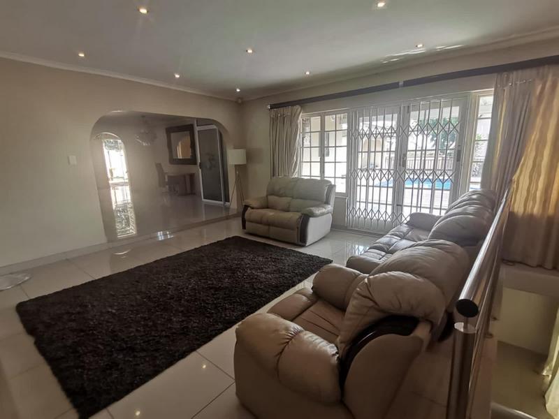 4 Bedroom Property for Sale in Sunningdale KwaZulu-Natal