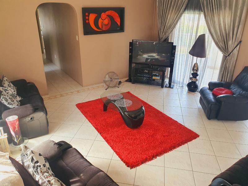 4 Bedroom Property for Sale in Umhlanga KwaZulu-Natal