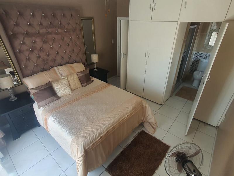 4 Bedroom Property for Sale in Umhlanga KwaZulu-Natal