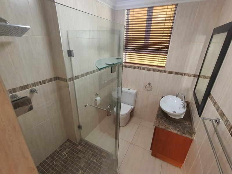 2 Bedroom Property for Sale in Umhlanga KwaZulu-Natal