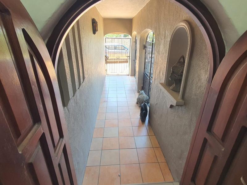 4 Bedroom Property for Sale in Umhlanga KwaZulu-Natal