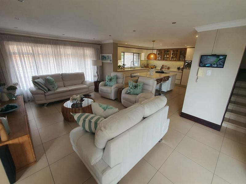 5 Bedroom Property for Sale in Herrwood Park KwaZulu-Natal