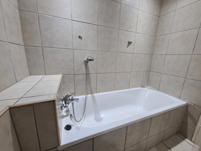 2 Bedroom Property for Sale in New Town Centre KwaZulu-Natal