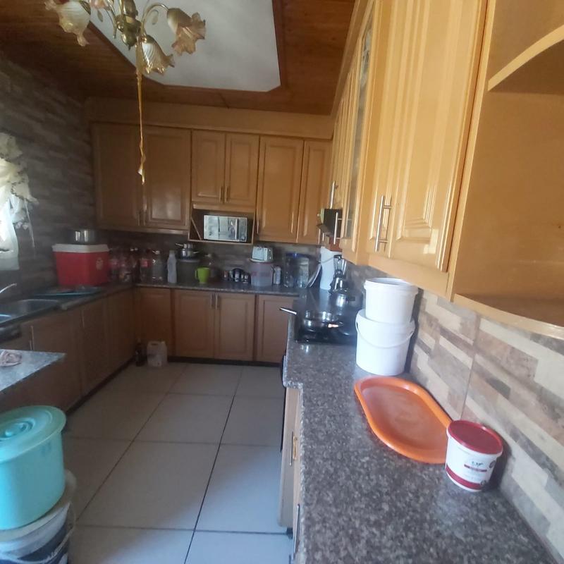 3 Bedroom Property for Sale in Umlazi BB KwaZulu-Natal