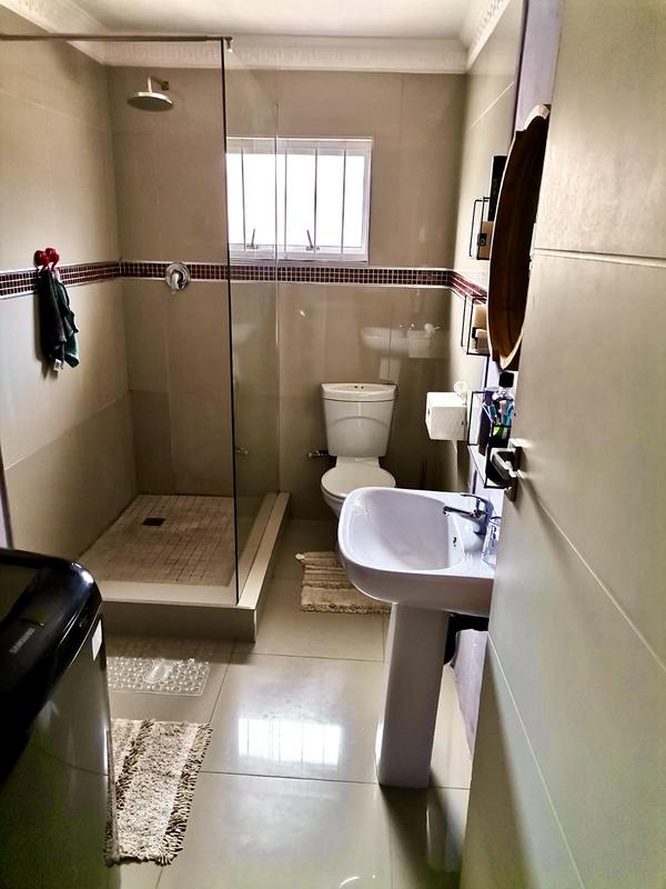 To Let 2 Bedroom Property for Rent in Kwandengezi KwaZulu-Natal