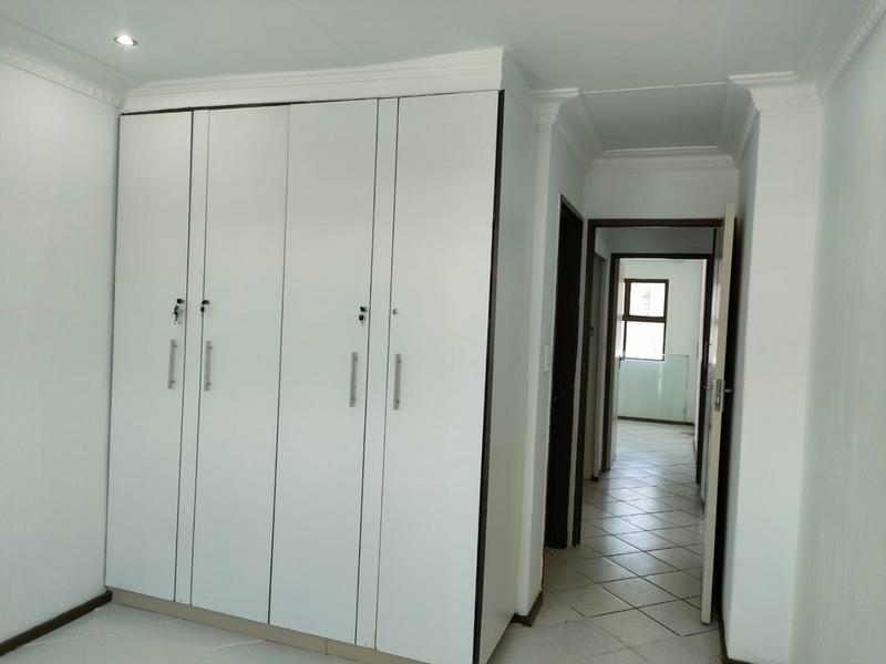 2 Bedroom Property for Sale in Sydenham KwaZulu-Natal