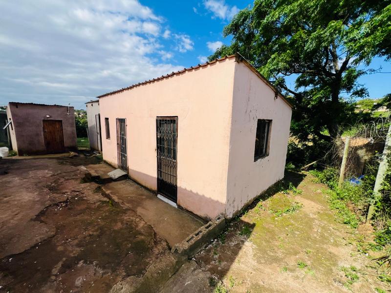 5 Bedroom Property for Sale in Ntuzuma KwaZulu-Natal