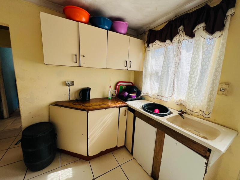 5 Bedroom Property for Sale in Ntuzuma KwaZulu-Natal