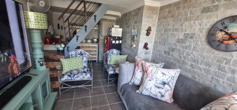 6 Bedroom Property for Sale in Trafalgar KwaZulu-Natal