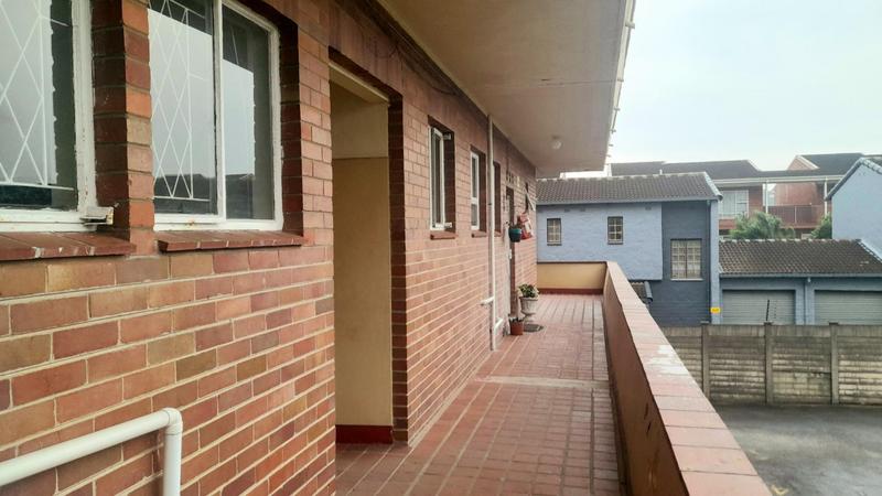 1 Bedroom Property for Sale in Pinetown KwaZulu-Natal