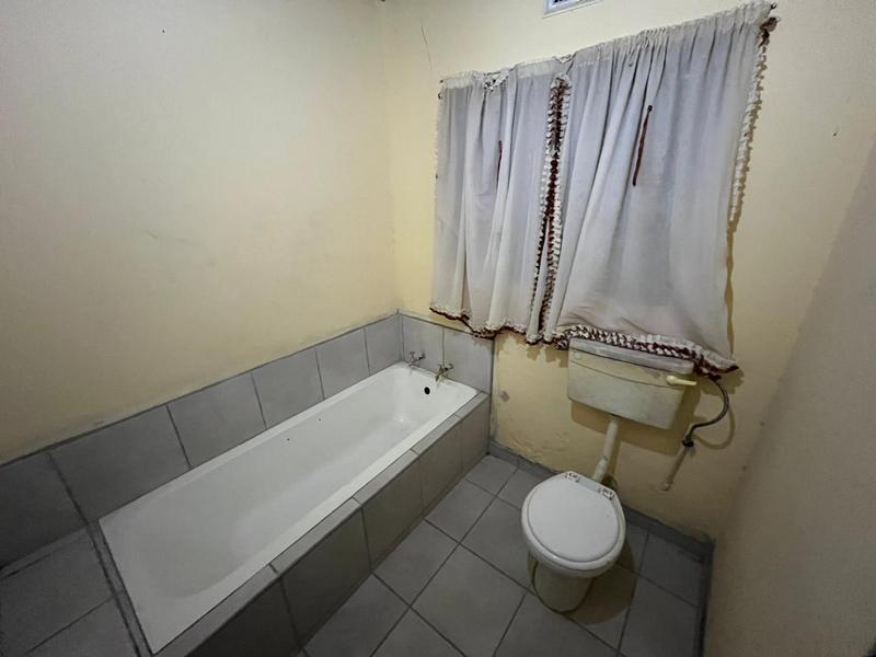 To Let 2 Bedroom Property for Rent in Umlazi BB KwaZulu-Natal