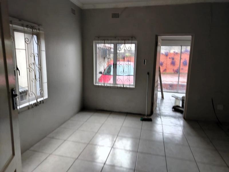 To Let commercial Property for Rent in Durban North KwaZulu-Natal