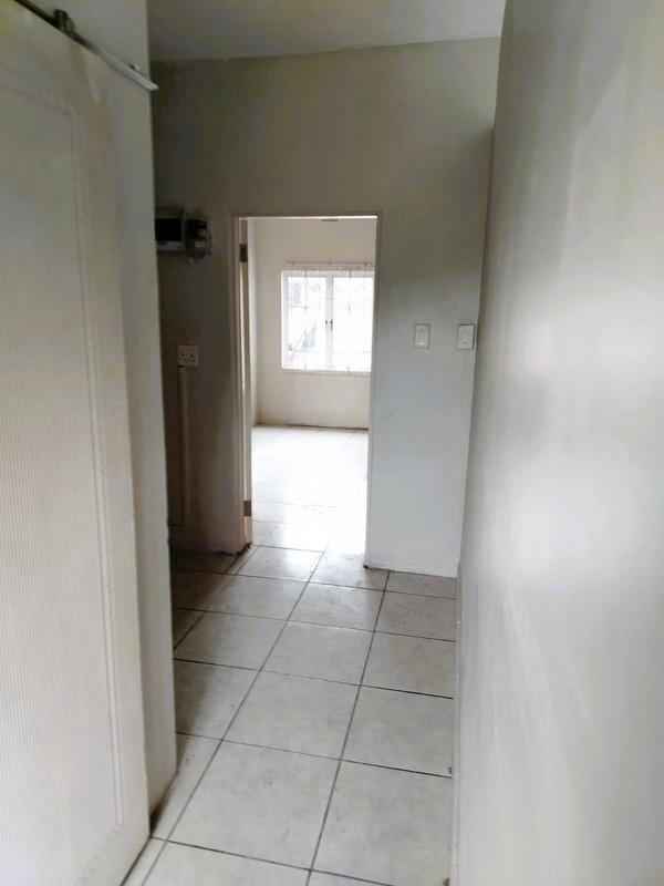 To Let 2 Bedroom Property for Rent in Durban North KwaZulu-Natal