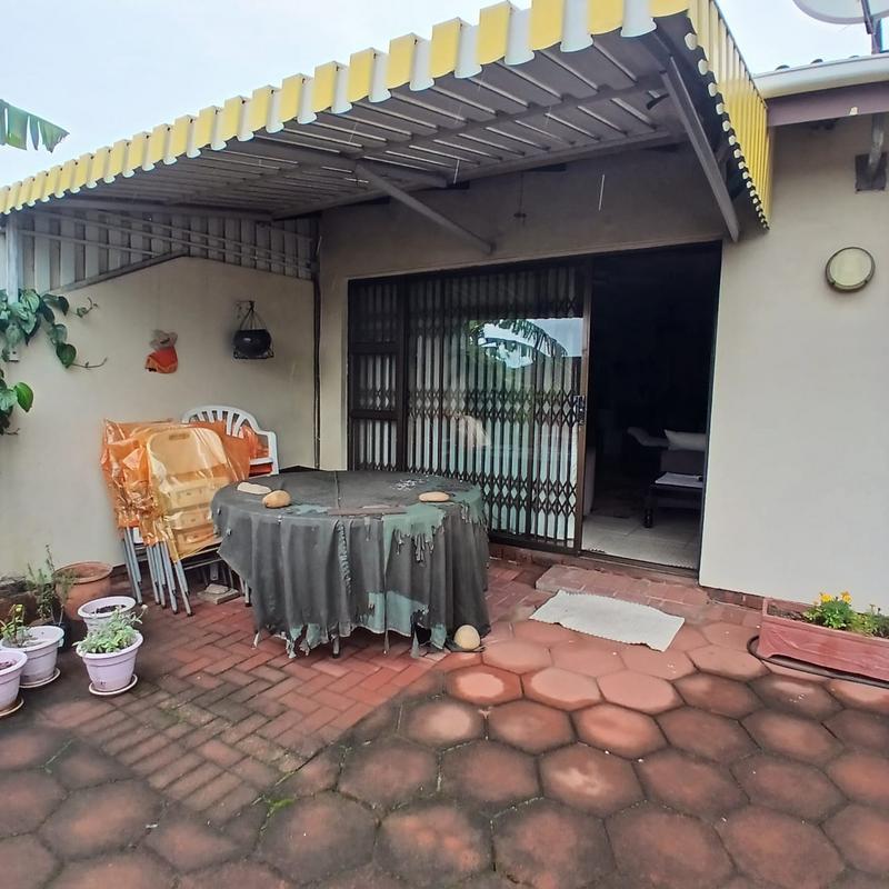 2 Bedroom Property for Sale in Montclair KwaZulu-Natal