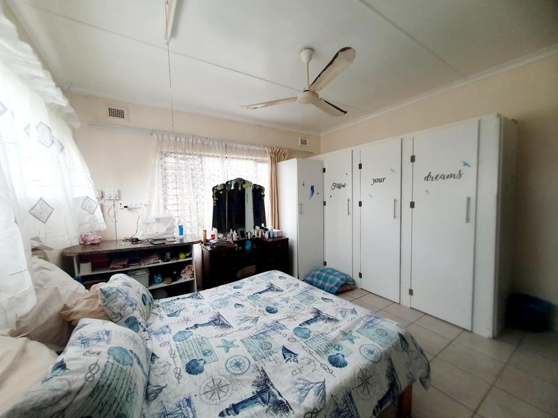 2 Bedroom Property for Sale in Sunwich Port KwaZulu-Natal