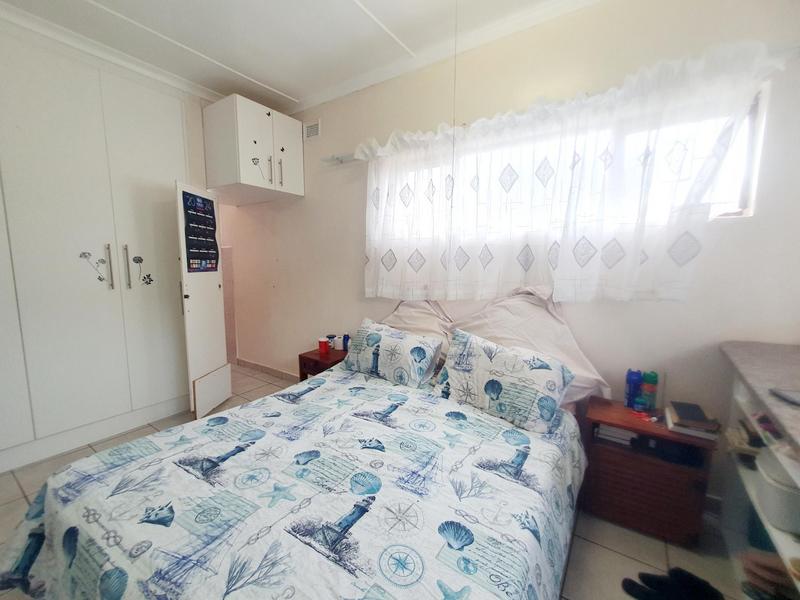 2 Bedroom Property for Sale in Sunwich Port KwaZulu-Natal