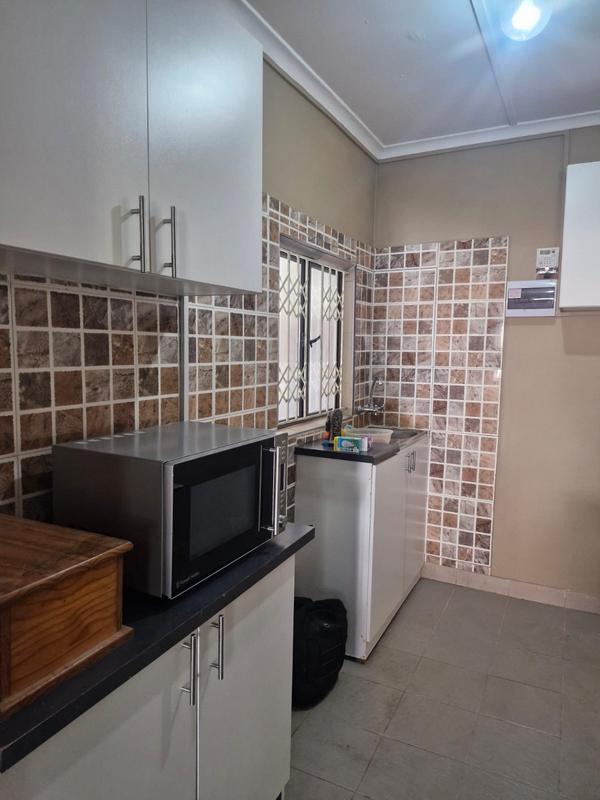 To Let 2 Bedroom Property for Rent in Hillary KwaZulu-Natal