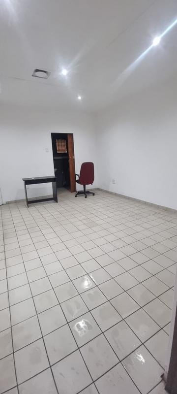 To Let commercial Property for Rent in Malvern KwaZulu-Natal