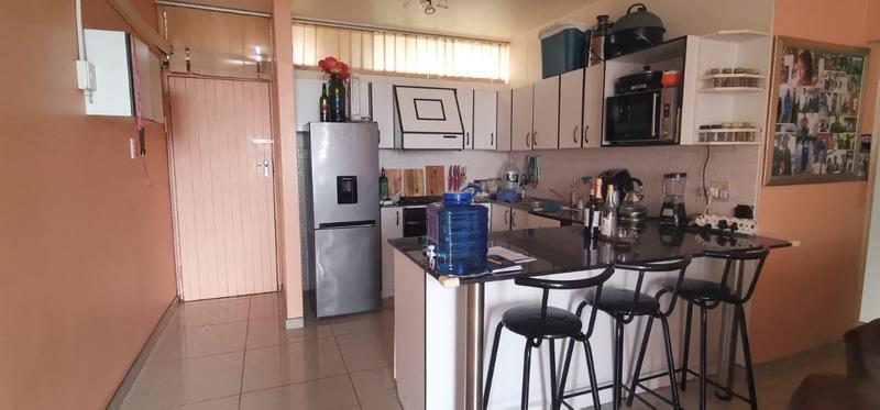 To Let 2 Bedroom Property for Rent in Empangeni Central KwaZulu-Natal