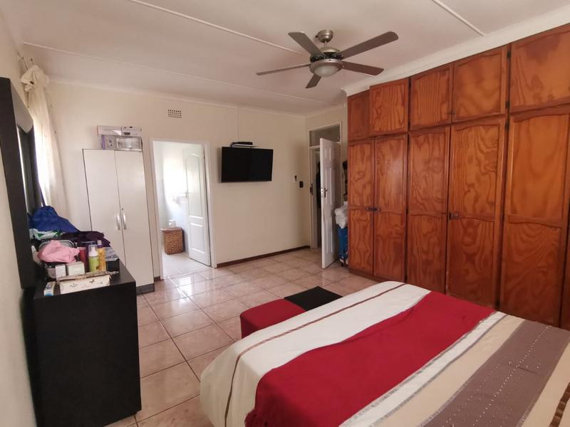 To Let 4 Bedroom Property for Rent in Empangeni Central KwaZulu-Natal