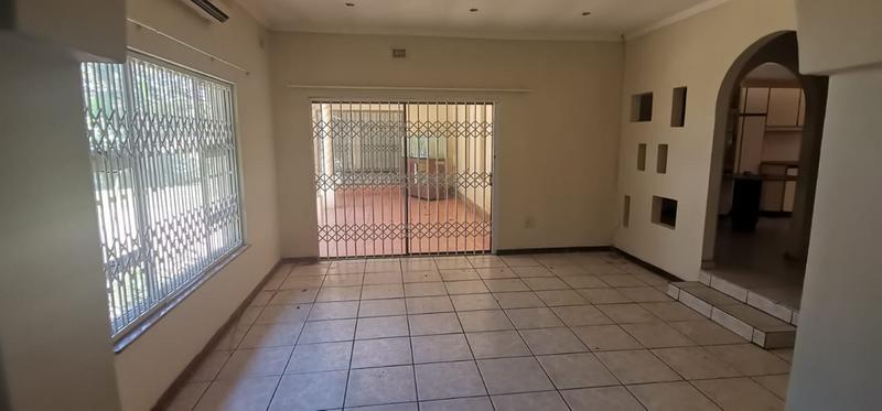 To Let 3 Bedroom Property for Rent in Empangeni Central KwaZulu-Natal