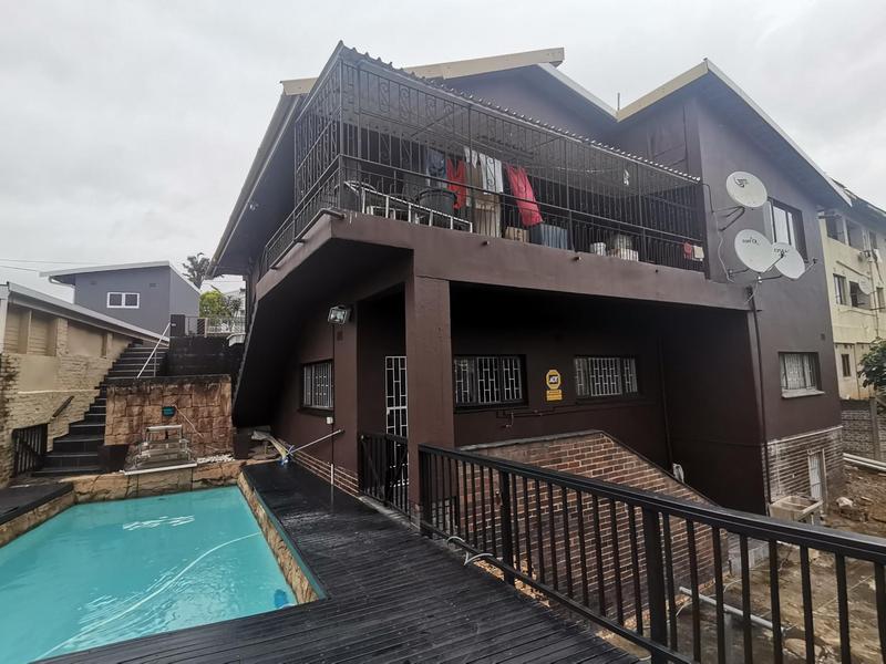 6 Bedroom Property for Sale in Reservoir Hills KwaZulu-Natal