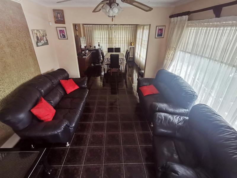 6 Bedroom Property for Sale in Reservoir Hills KwaZulu-Natal