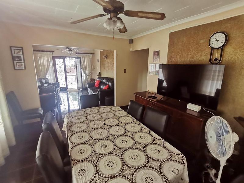 6 Bedroom Property for Sale in Reservoir Hills KwaZulu-Natal