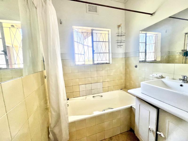 6 Bedroom Property for Sale in Scottsville KwaZulu-Natal