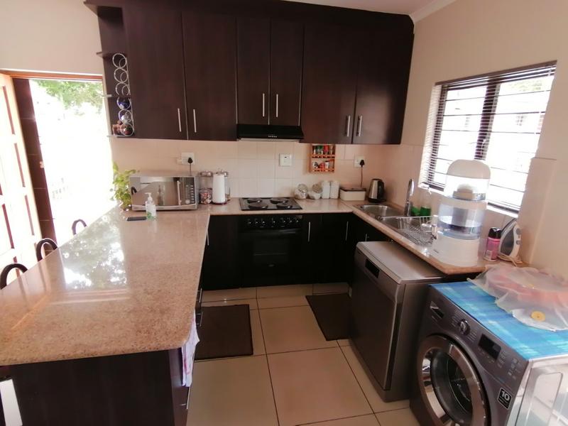 To Let 3 Bedroom Property for Rent in Pinelands KwaZulu-Natal