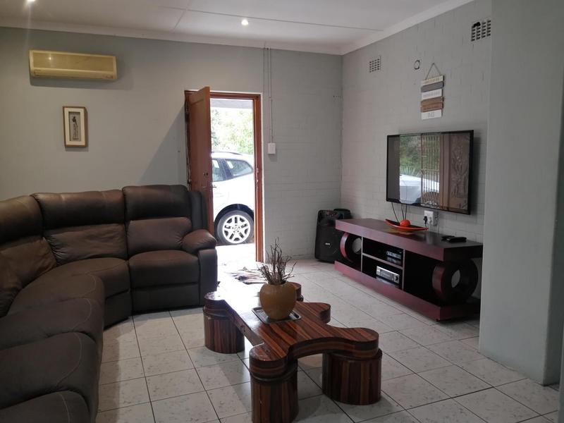 3 Bedroom Property for Sale in Montclair KwaZulu-Natal