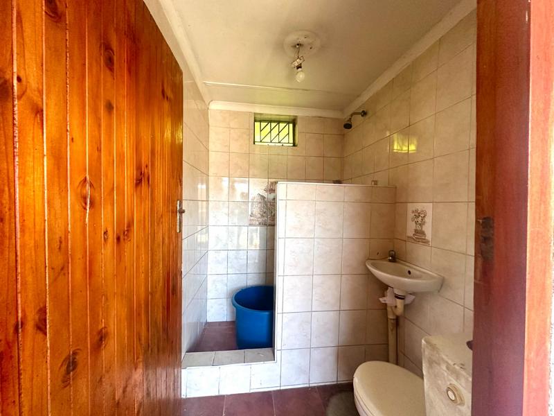 4 Bedroom Property for Sale in Umlazi KwaZulu-Natal