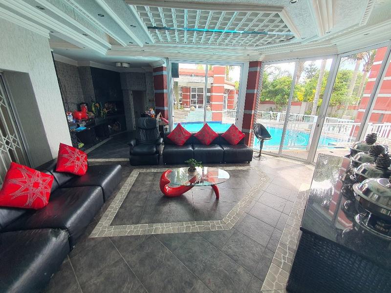 5 Bedroom Property for Sale in Umhlanga KwaZulu-Natal