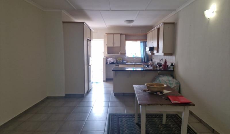 2 Bedroom Property for Sale in Uvongo KwaZulu-Natal