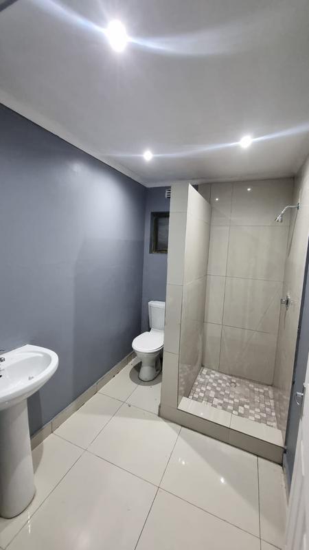 To Let 2 Bedroom Property for Rent in Malvern KwaZulu-Natal