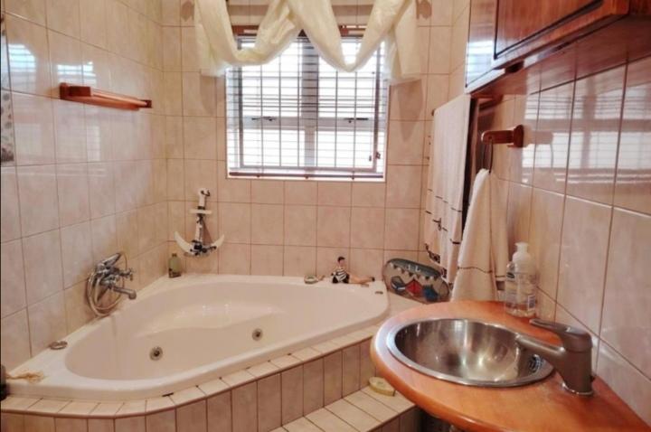 4 Bedroom Property for Sale in Arboretum KwaZulu-Natal