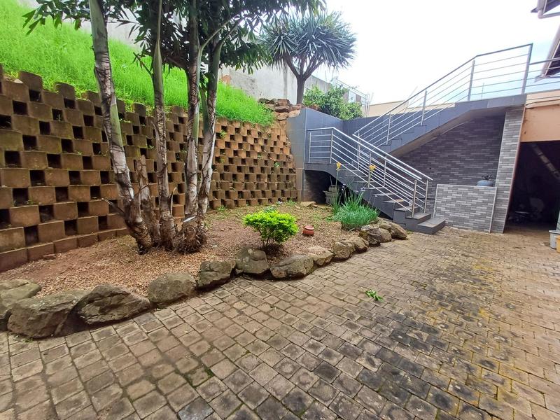 4 Bedroom Property for Sale in Morningside KwaZulu-Natal