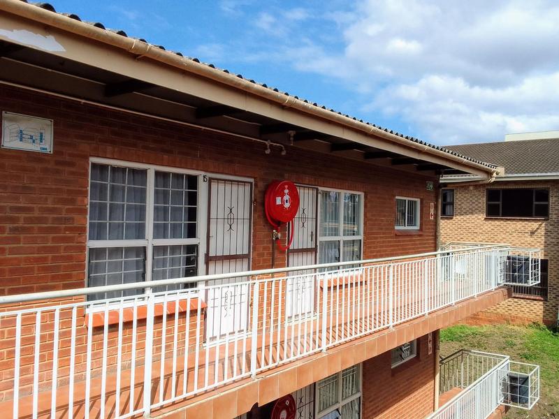 To Let 2 Bedroom Property for Rent in Avoca KwaZulu-Natal