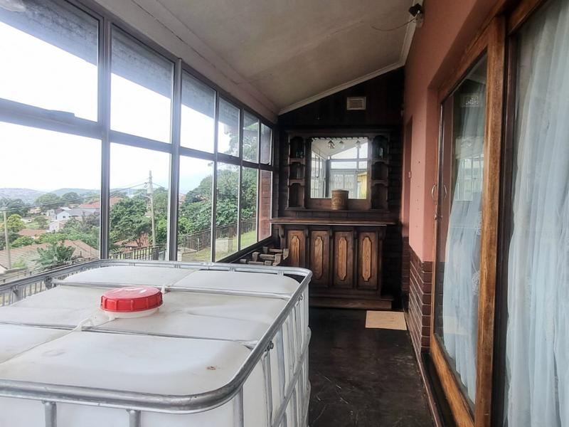 4 Bedroom Property for Sale in Montclair KwaZulu-Natal