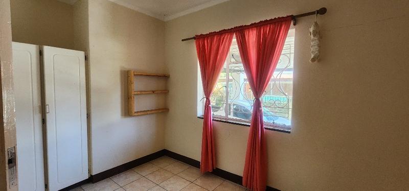 To Let 3 Bedroom Property for Rent in Saiccor Village KwaZulu-Natal