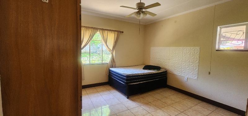 To Let 3 Bedroom Property for Rent in Saiccor Village KwaZulu-Natal