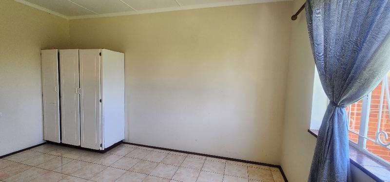 To Let 3 Bedroom Property for Rent in Saiccor Village KwaZulu-Natal