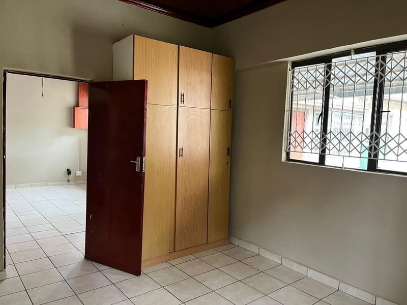 To Let 2 Bedroom Property for Rent in Malvern KwaZulu-Natal