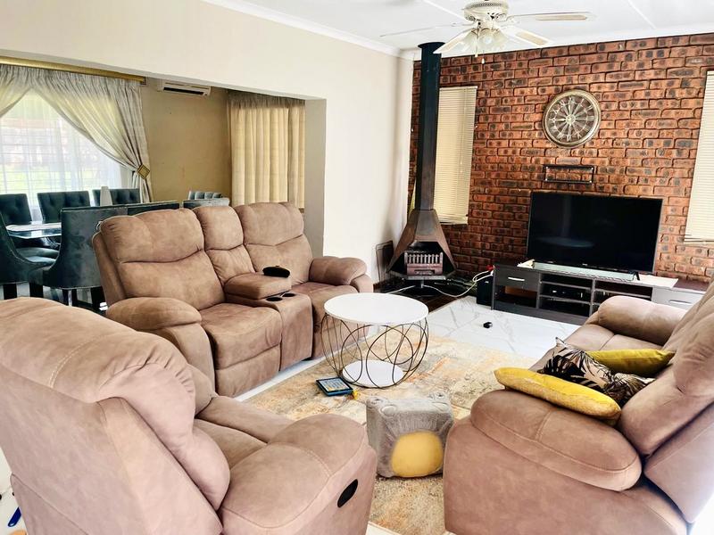 To Let 3 Bedroom Property for Rent in Howick KwaZulu-Natal