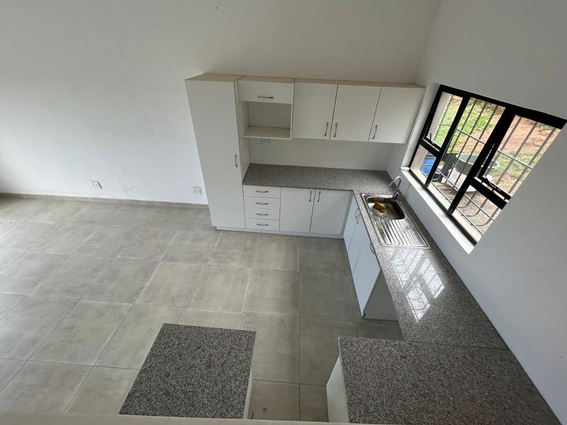 To Let 2 Bedroom Property for Rent in Margate KwaZulu-Natal